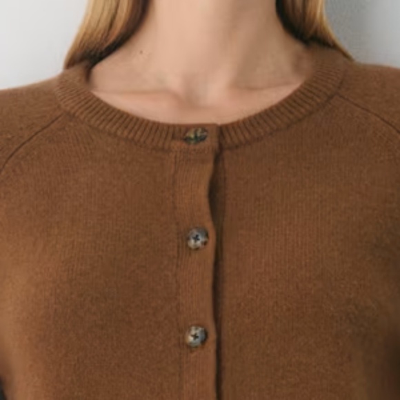 Aritzia London Wool Cashmere Cardigan.NWOT. - Picture 4 of 6